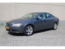 volvo-s80-25-t-momentum-automaat