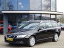 volvo-v70-24-d5-momentum-navi-pdc-cv-stoelverwarming-nap-1e-eig-dealer-onderhouden