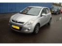 hyundai-i20-12i-idrive-5-deurs-2x-sleutel-airco-radio-cd-speler-electrische-ramen-voor-centrale-deurvergrendeling-op-sleutel-lm-velgen