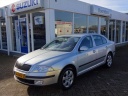 skoda-octavia-16-fsi-ambiente-weinig-kilometers