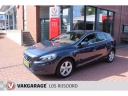 volvo-v40-20-d4-190pk-momentum-business