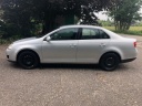 volkswagen-jetta-16-fsi-comfortline