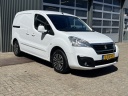 peugeot-partner-120-16-bluehdi-airco-cruise-controle-trekhaak-1250kg-trekgewicht-3peroons-parkeerhulp-achter-schuifdeur-kastinrichting-euro-6-bpm-vrij