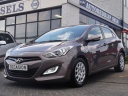 hyundai-i30-14i-imotion-navi-pdc-camera