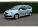 volkswagen-touran-14-tsi-trendline-dsg-airco