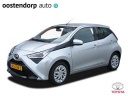 toyota-aygo-10-vvti-xplay-automaat-navigatie-via-app-dab-radio-parkeercamera-verwarmbare-buitenspiegels