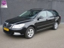skoda-octavia-combi-16-tdi-greentech-ambition-business-line-leer-navi-pdc-cruise-control-weinig-km
