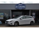 volvo-v60-20-d3-rdesign-navi-stoelverwarming-cruise-clima-pdc