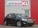 opel-astra-14-turbo-cosmo