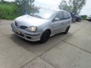 nissan-almera-tino-18-acenta