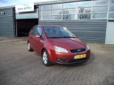 ford-focus-cmax-1816v-futura