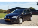 volkswagen-touran-1616v-fsi-highline-nap-automaat-leer-xenon-org-nl