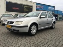 volkswagen-bora-16-trendline