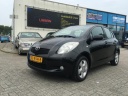 toyota-yaris-13-vvti-idols