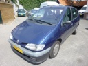 renault-megane-scenic-20-rt