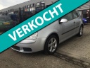 volkswagen-golf-16-fsi-trendline