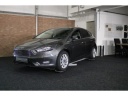 ford-focus-10-titanium-navi-pdc-climate-control