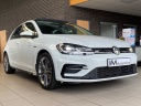 volkswagen-golf-10-tsi-highline-pano-apple-carplay