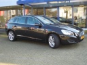 volvo-v60-20-d4-momentum-leder-navigatie-trekhaak-etc