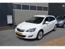 opel-astra-sports-tourer-17-cdti-cosmo-airco-xenon