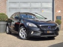 volvo-v40-cross-country-16-t4-180-pk-momentum-nap-trekhaak