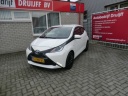 toyota-aygo-10-vvti-69pk-5d-xplay