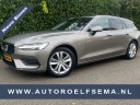 volvo-v60-20-d3-momentum-new-model-keyless-drive-privacy-glas