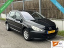 peugeot-307-1616v-griffe-nap-airco-nette-auto-trekhaak