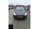 ford-focus-wagon-16-titanium