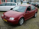 volkswagen-bora-20-highline-met-apk-schuifdak-trekhaak-mooi