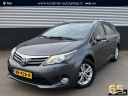 toyota-avensis-wagon-18-vvti-business-edition-automaat-automaat-stoelverwarming-climate-control-cruise-control-bluetooth