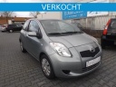 toyota-yaris-13-16v-vvti-linea-terra