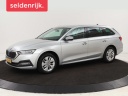 skoda-octavia-10-tsi-business-edition-carplay-sfeerverlichting-full-led-navigatie-parkeerhulp-climate-control-dab-cruise-control
