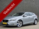 volvo-v40-16-t4-summum-camera-cruise-leer-led-180pk-full-op