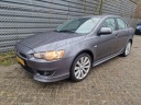 mitsubishi-lancer-sports-sedan-18-instyle
