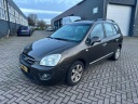 kia-carens-20-cvvt-xecutive-airco-lpg