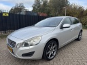 volvo-v60-20-t5-240-pk-momentum-leer-stoelverw-clima-navi
