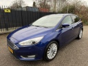 ford-focus-10-titanium-edition-clima-cruise-navi-camera