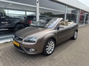 ford-focus-coupecabriolet-20-tdci-trend-3e-eigenaar-leder-creme-navigatie-airco-elektrische-ramen-nieuwe-apk