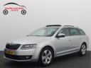 skoda-octavia-combi-12-tsi-greentech-elegance-businessline-automaat-trekhaak-rsstoelen-xenon-panoramadak-canton-keyless-stoelverw-gr-navi-nlauto