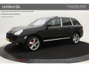 porsche-cayenne-45-turbo-450pk-youngtimer-pcm-navigatie-schuifdak-standkachel-xenon-sport-techno-velgen-leder-memory