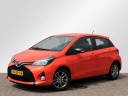 toyota-yaris-13-vvti-orange-sport-navigatieparkeercamera