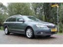 skoda-superb-combi-16-tdi-champs-elysees-navi-clima-verw-voorstoelen-afn-trekhaak-dealer-onderhouden-apk-tm-22062020
