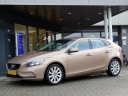 volvo-v40-d2-momentum-business-pack-pro