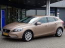 volvo-v40-d2-summum-navi-leder-camera