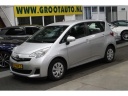 toyota-versos-13-vvti-aspiration-automaat-volledige-historie-aanwezig-airco-isofix