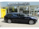 opel-insignia-sports-tourer-15-165-pk-navi-camera-18lm-trekhaak